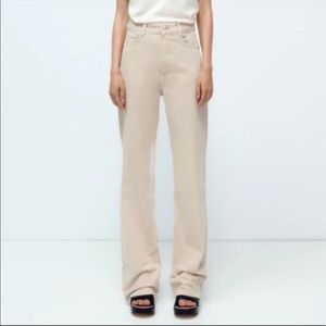 Zara Straight Leg Beige Jeans Size 2